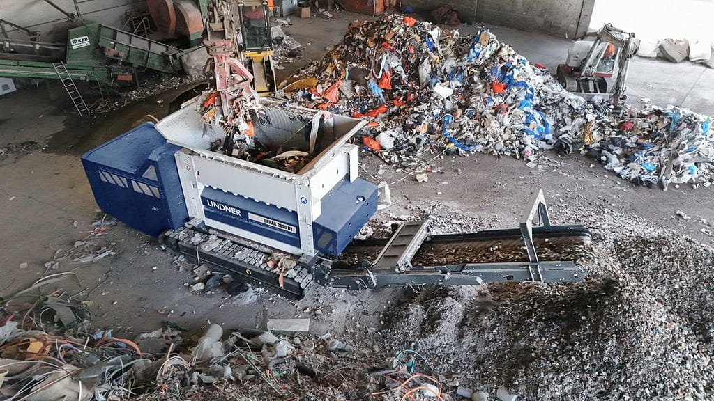Lindner Merak 2800 DT - Shredding